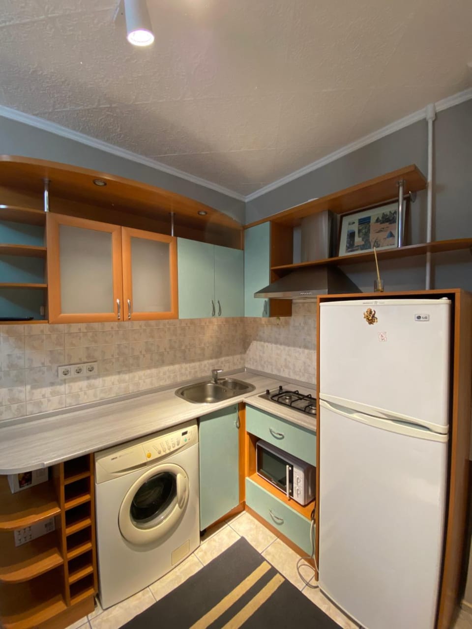 Kitchen or kitchenette