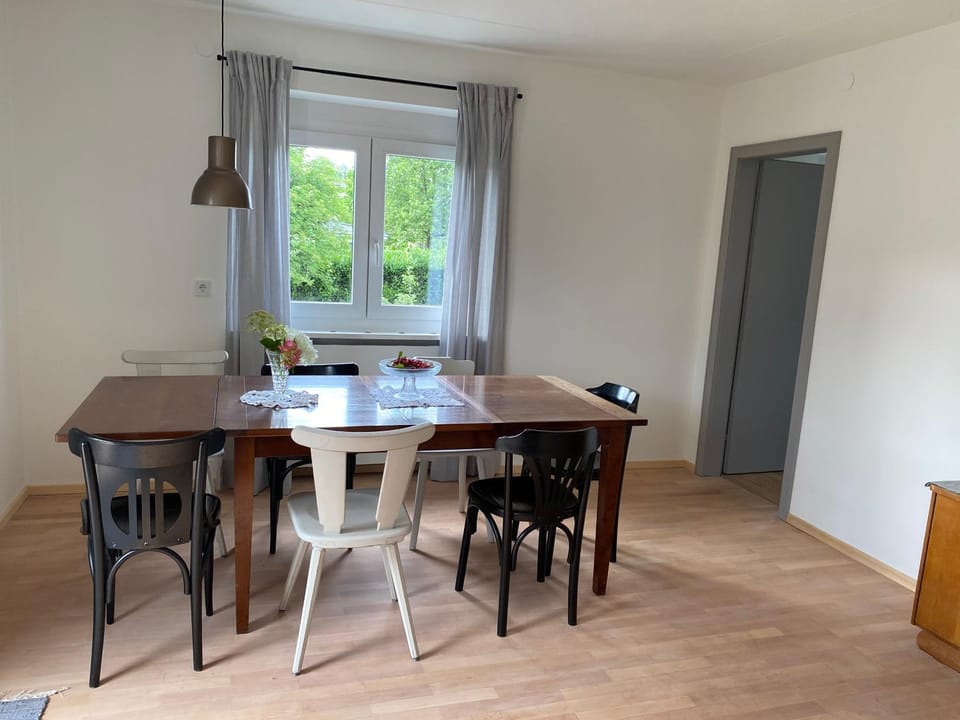 WOHNUNG EG KLIMATISIERT mit 3 Schlafzimmer in ruhiger Gegend Apartment in Vorarlberg, Austria