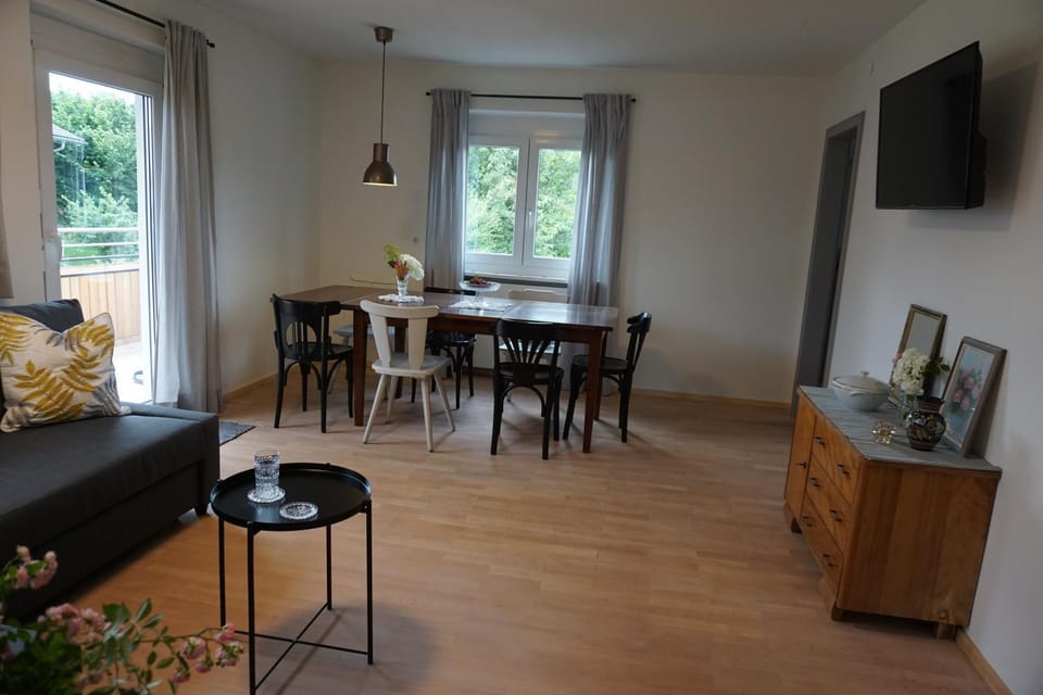 WOHNUNG EG KLIMATISIERT mit 3 Schlafzimmer in ruhiger Gegend Apartment in Vorarlberg, Austria