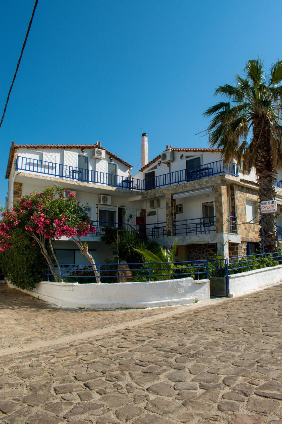 Property building, Neighbourhood