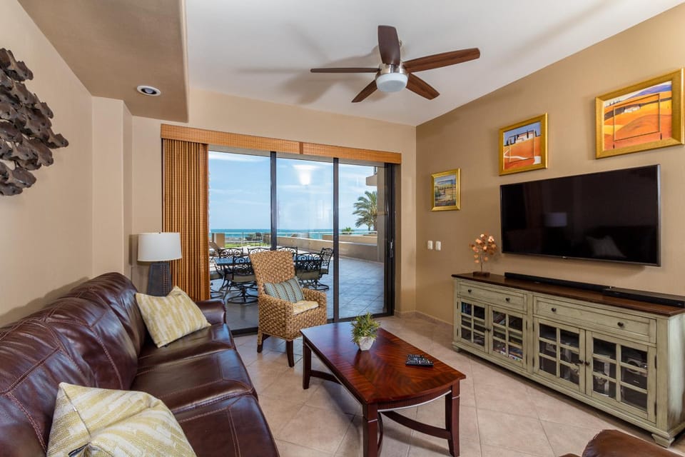 Las Palomas 2BR GROUND FLOOR Huge Patio/Closest to Lazy River/Steps to Beach Apartment in Rocky Point