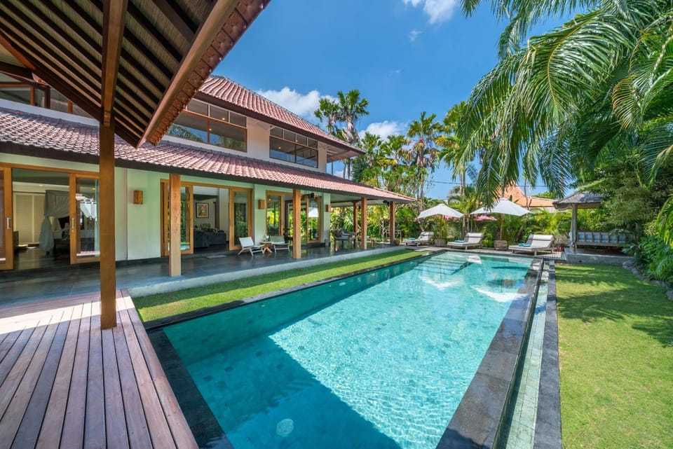 Property building, Swimming pool