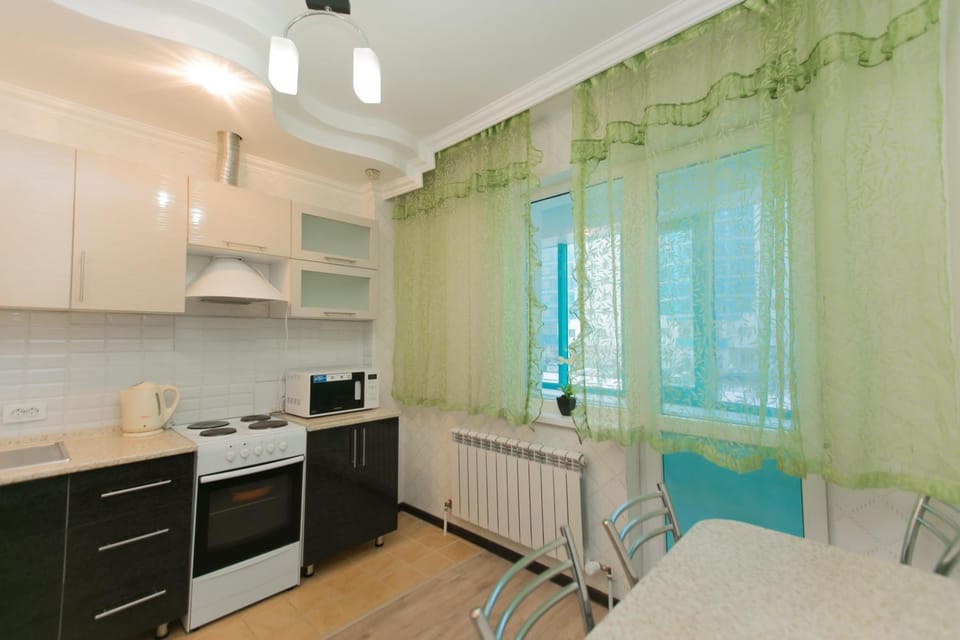 Kitchen or kitchenette, Dining area, minibar, pet friendly, stove