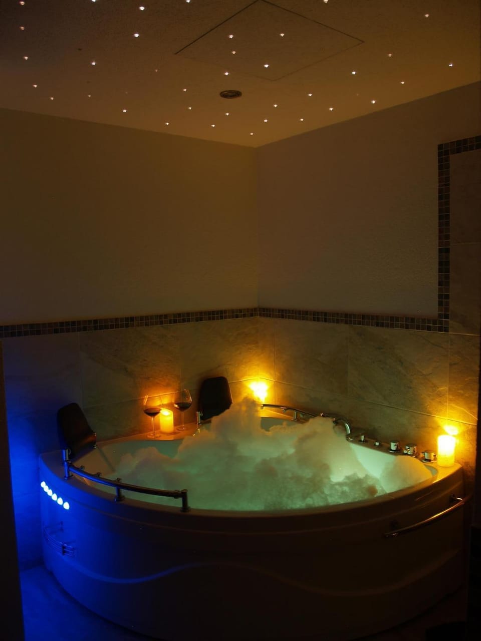 Hot Tub, Bath