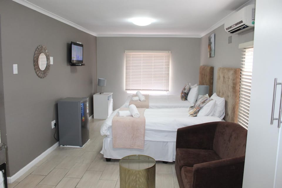 TV and multimedia, Bedroom, towels