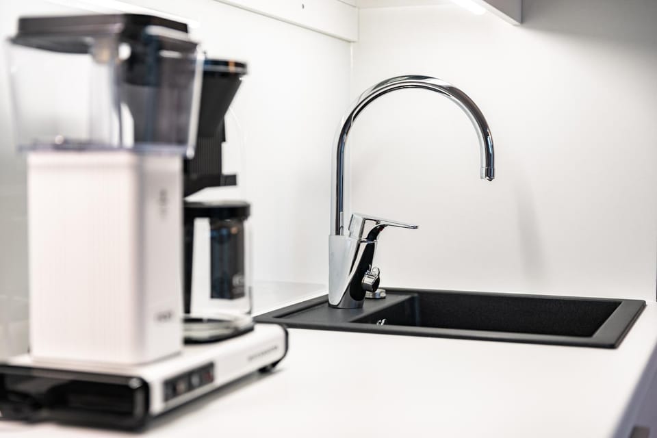 Coffee/tea facilities, Kitchen or kitchenette