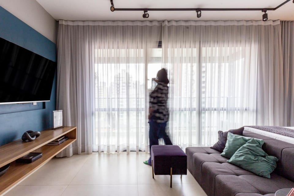 Day, TV and multimedia, Living room, Seating area