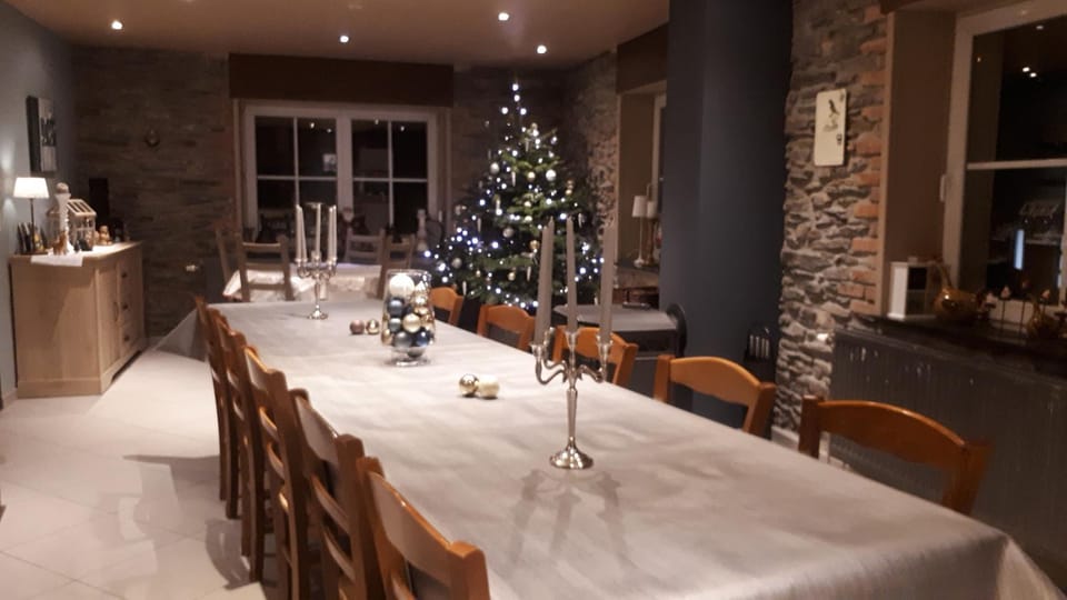 Les Gîtes du Rancourt capacité maximum 15 personnes House in Wallonia, Belgium