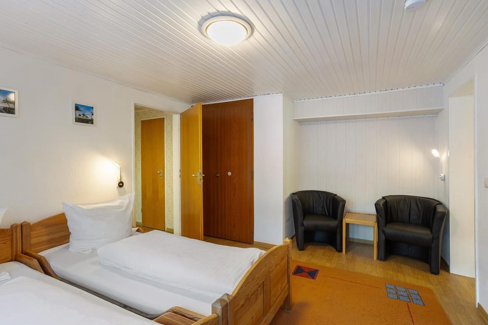 Property building, Living room, Bedroom