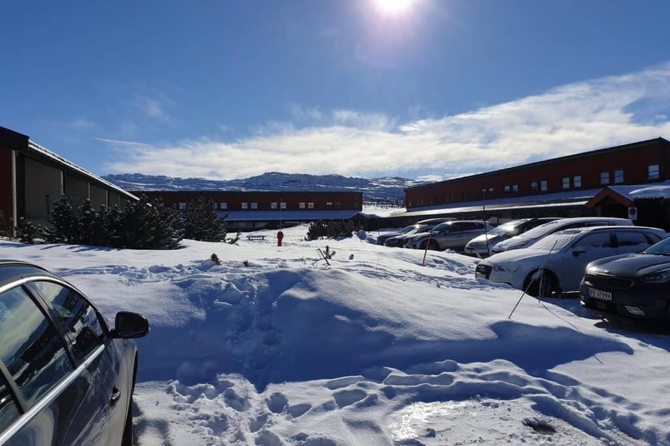 Day, Natural landscape, Winter, Children play ground, Mountain view, Parking