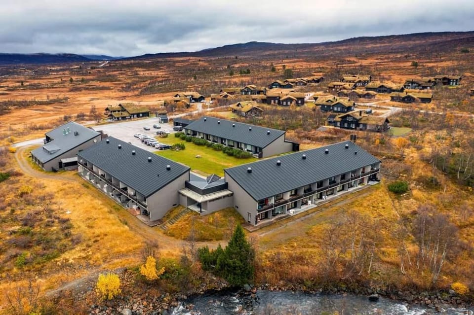 Property building, Natural landscape, Bird's eye view, Autumn, Mountain view