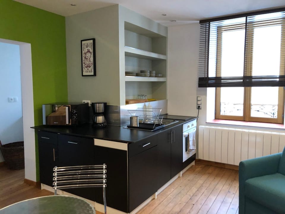 Appartement 40m² lumineux avec cuisine équipée, Wi-Fi gratuit, proche mairie et église à Fay - FR-1-410-301 Apartment in Pays de la Loire