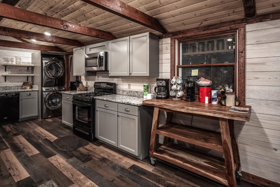 Coffee/tea facilities, Kitchen or kitchenette