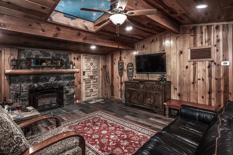 TV and multimedia, Living room, Family