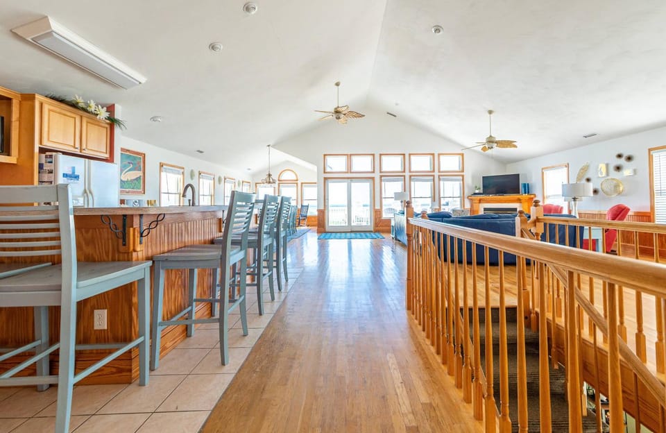 Dune Diamond - Nags Head MP 16.5, Oceanfront, Elevator, Heated Pool, Hot Tub, Pets OK, Flex Stays House in Nags Head