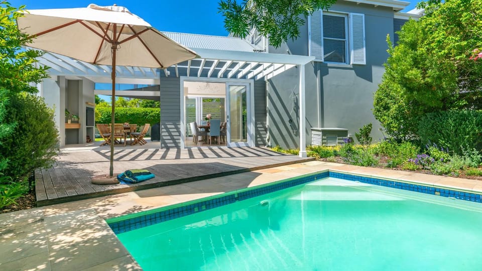 Swimming pool, Swimming pool