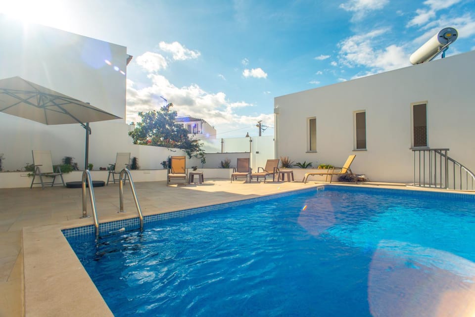Garden, Swimming pool