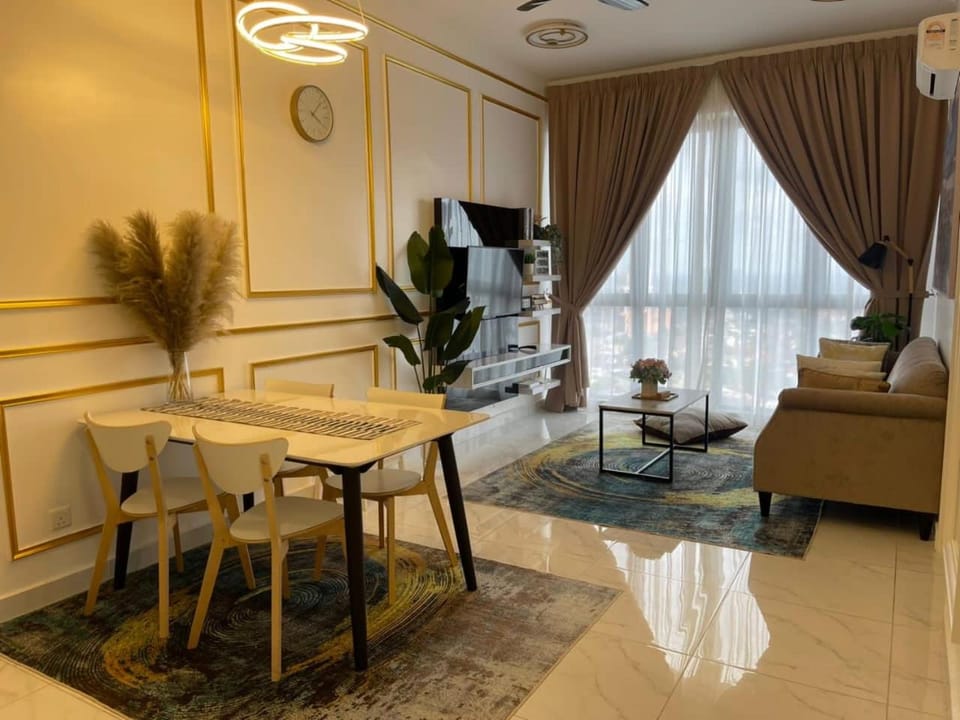 Living room, Seating area, Dining area