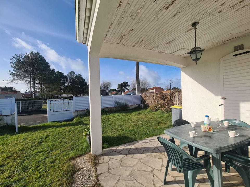 Maison confort proche mer avec jardin, WiFi et équipements pratiques - FR-1-224C-144 House in Saint-Jean-de-Monts