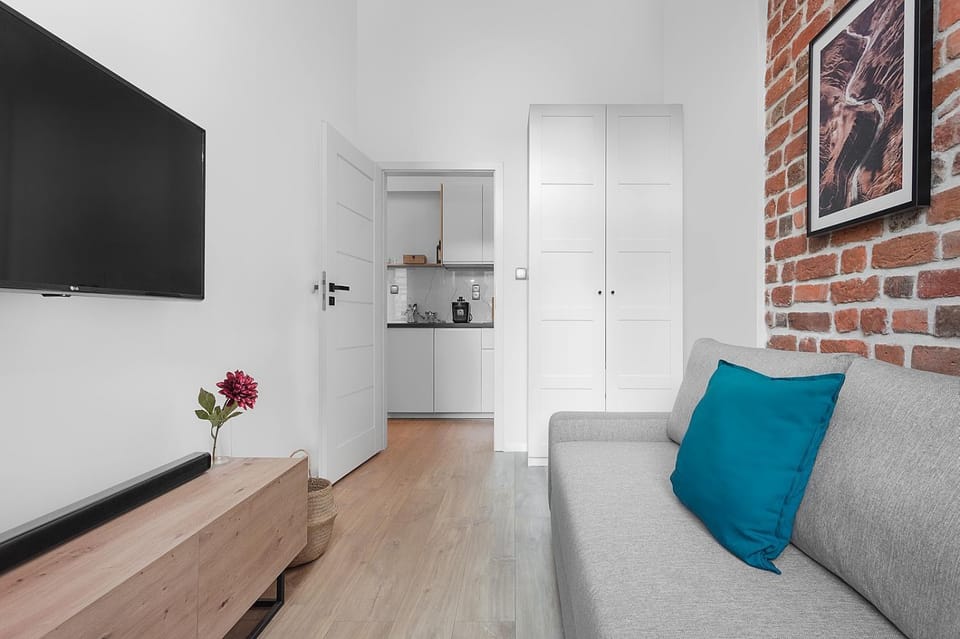 TV and multimedia, Kitchen or kitchenette, Living room