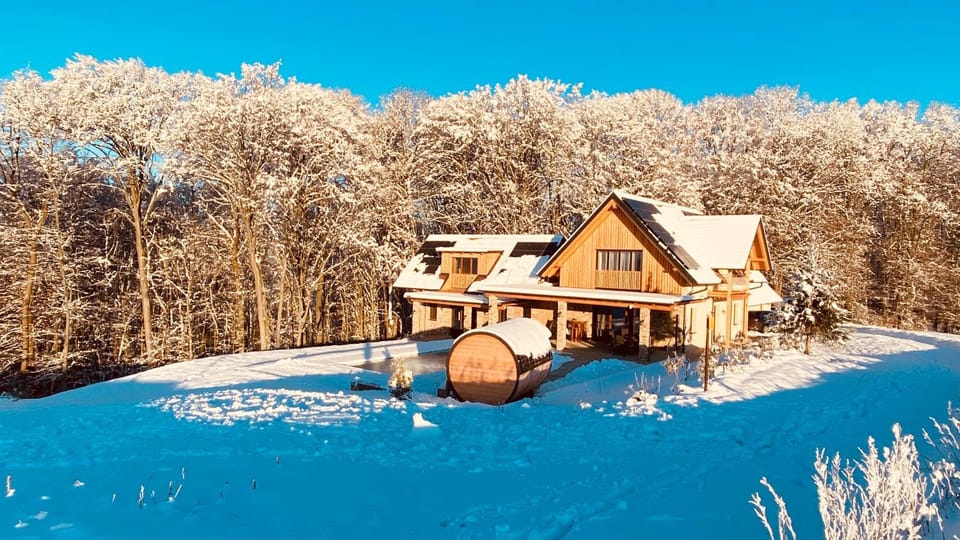Property building, Day, Winter
