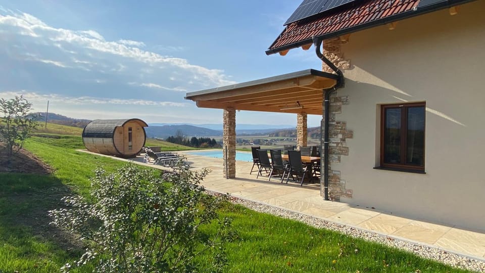 Day, Natural landscape, Garden, View (from property/room), Balcony/Terrace, Balcony/Terrace