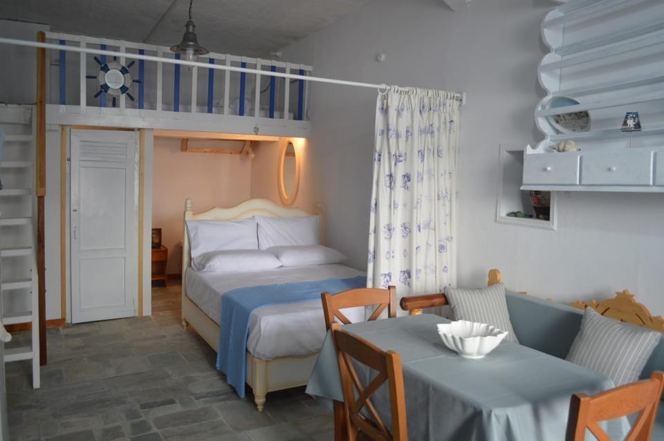 Bed, View (from property/room), Photo of the whole room, Bedroom, Sea view