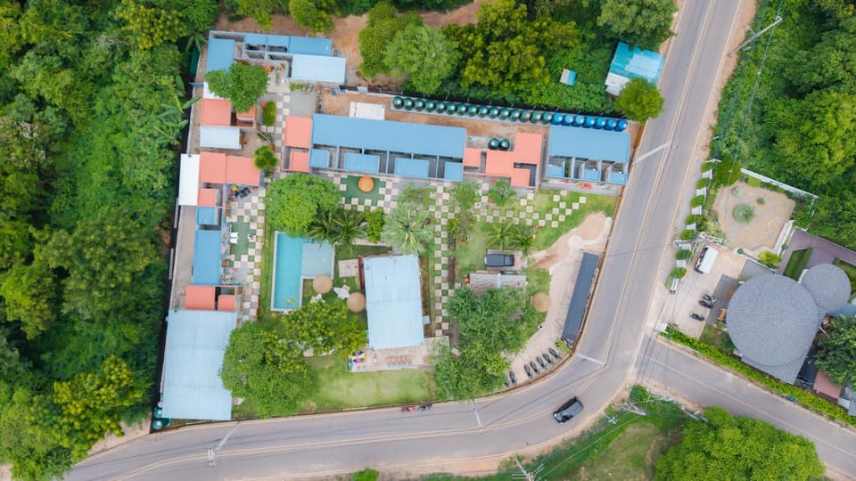 บ้านมะนาวรีสอร์ท เกาะล้าน Resort in Pattaya City