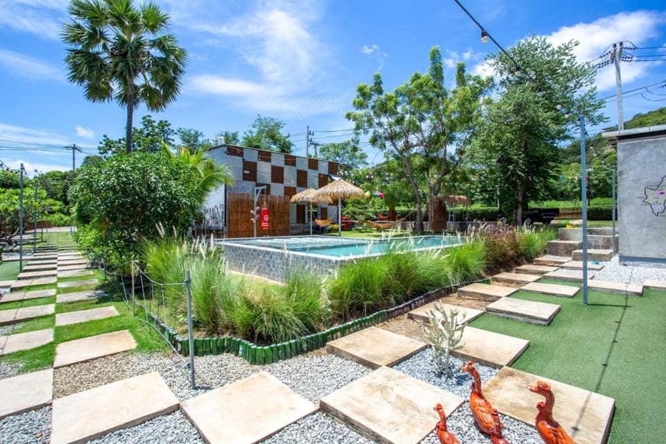 Swimming pool