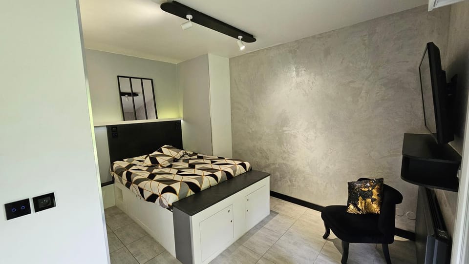 Confidentiel Standing-Climatisé-Parking & Terrasse Privé - Port de Plaisance Apartment in Évian-les-Bains