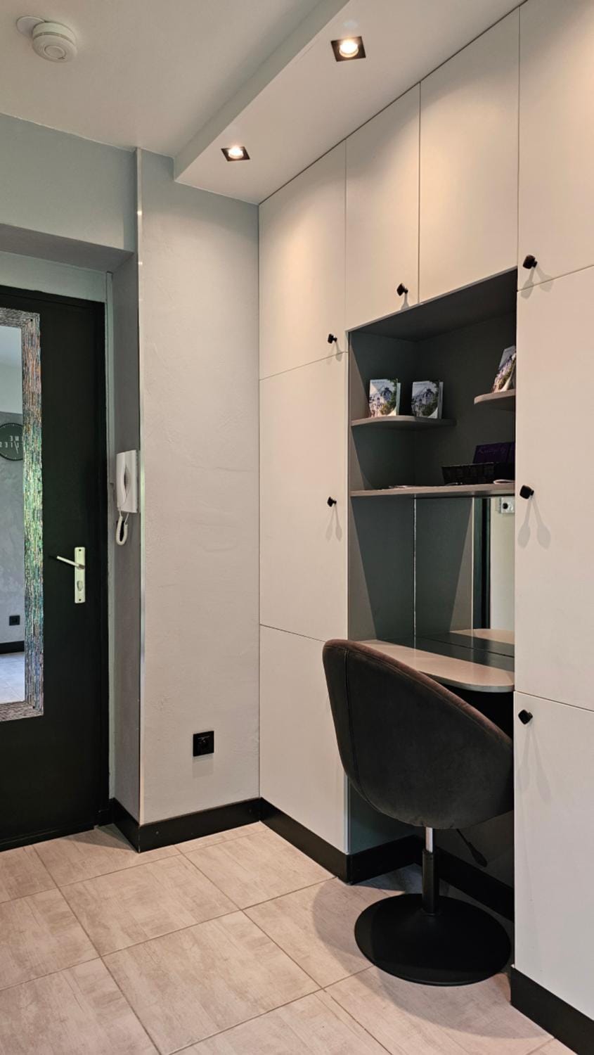 Confidentiel Standing-Climatisé-Parking & Terrasse Privé - Port de Plaisance Apartment in Évian-les-Bains