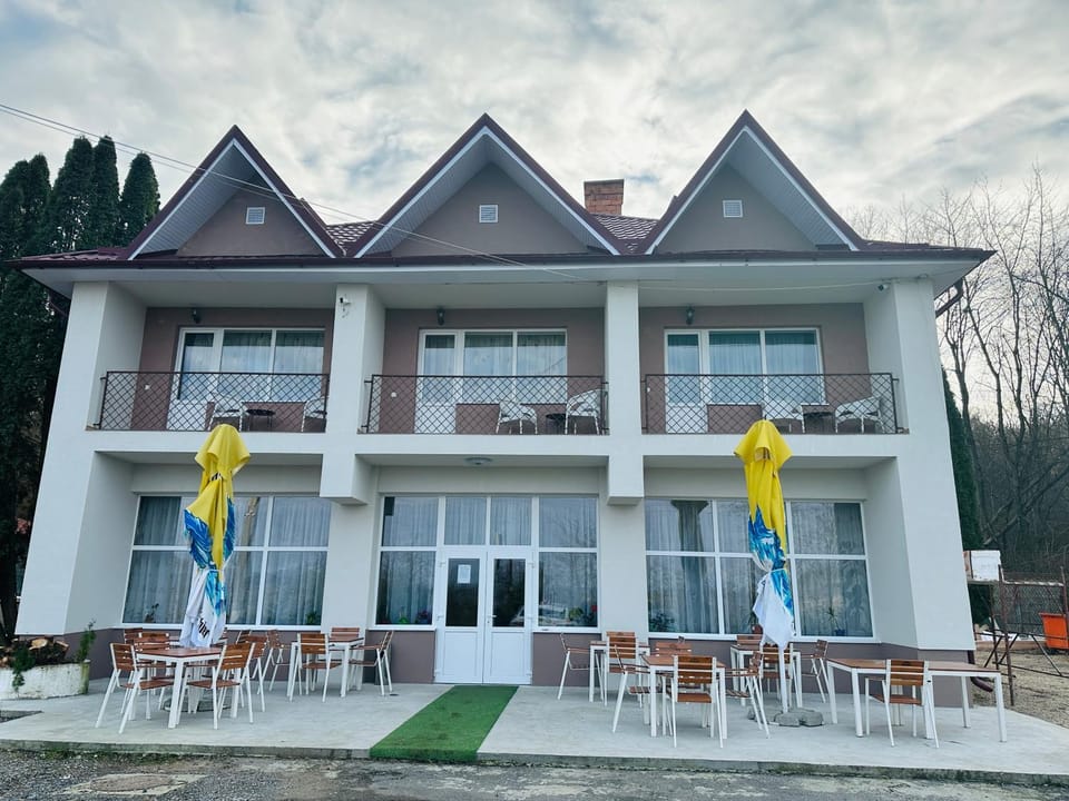 Guest House Zoreni Bed and Breakfast in Cluj County