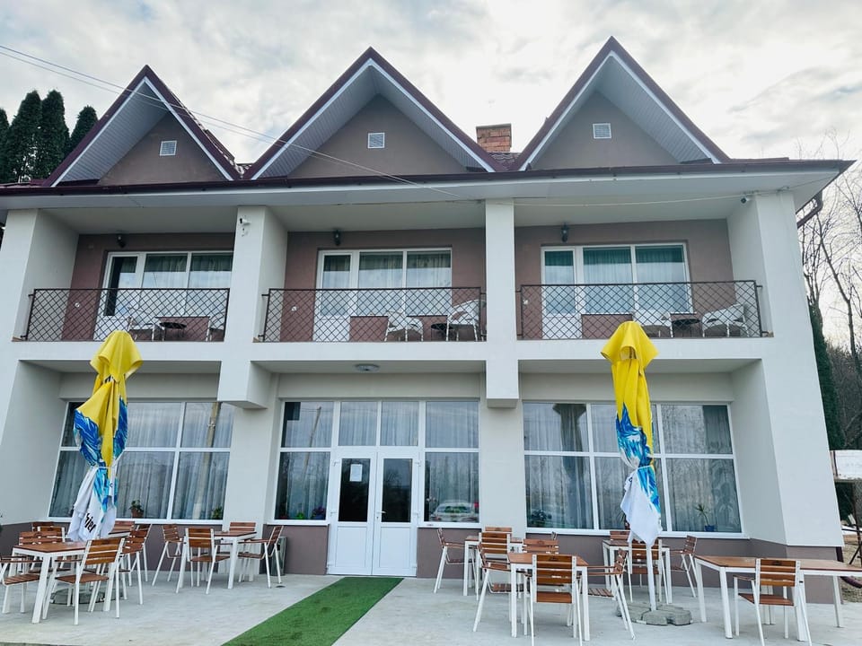 Guest House Zoreni Bed and Breakfast in Cluj County