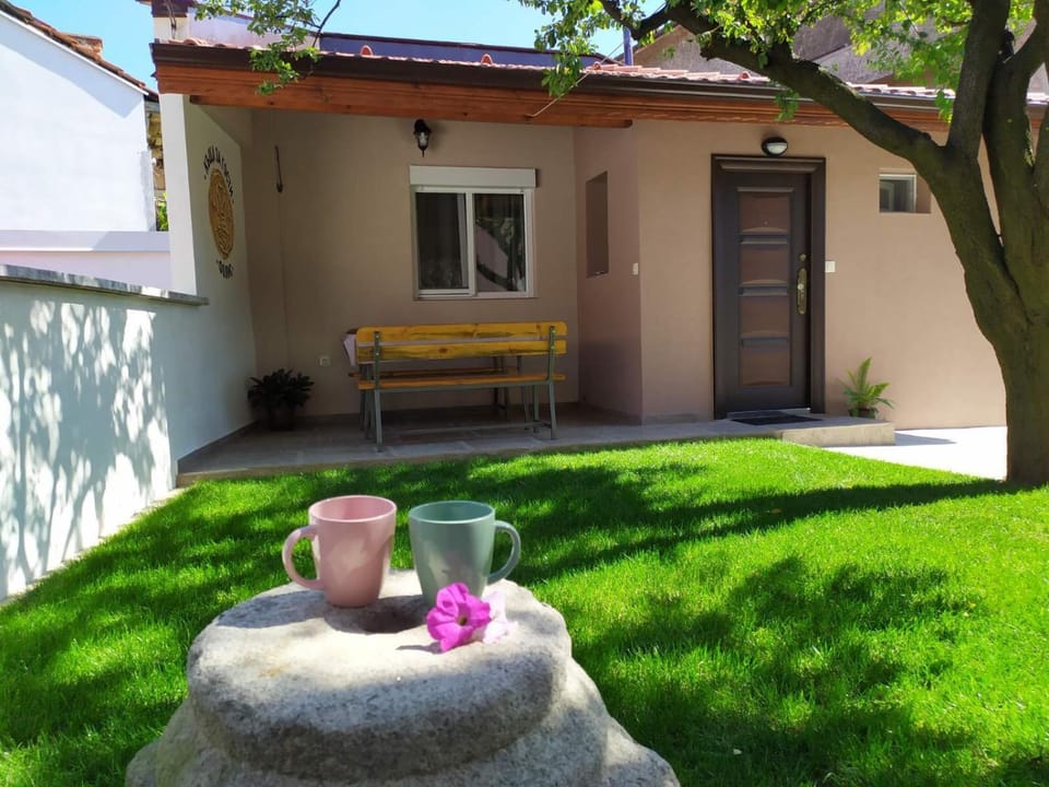 Property building, Patio, Garden, Garden view