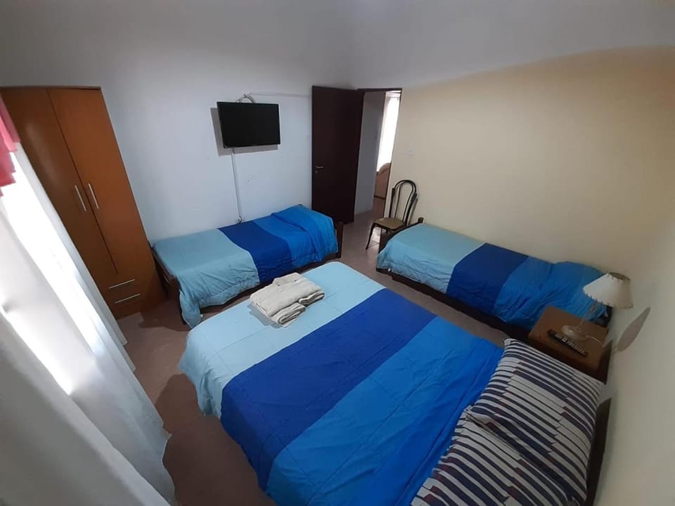 Hotel Mitre Chivilcoy. Casa en Rivadavia 900 House in Chivilcoy