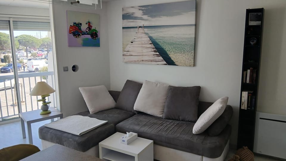 APPART MER CALME ET ENSOLEILLEE Apartment in Le Grau-du-Roi