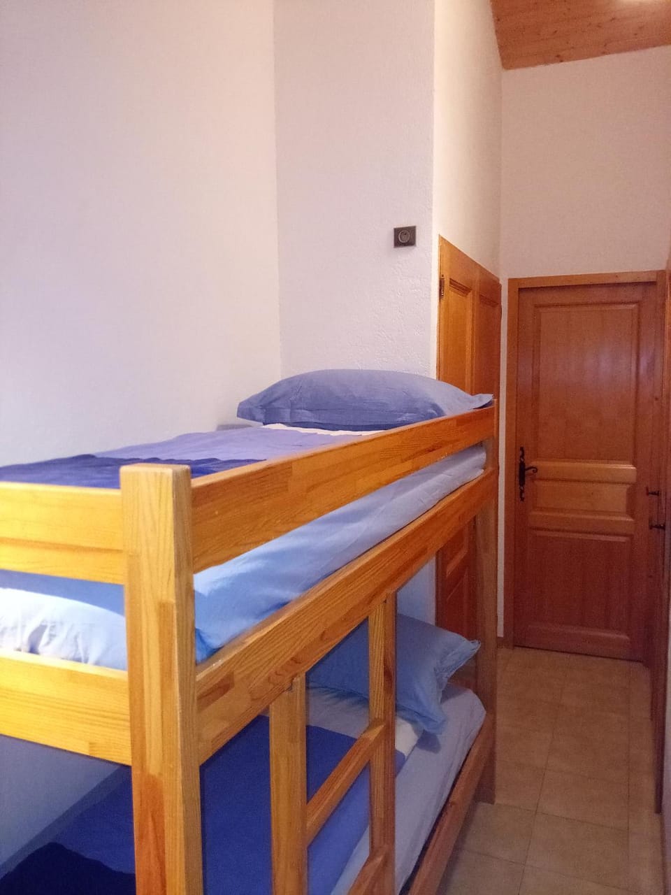 bunk bed