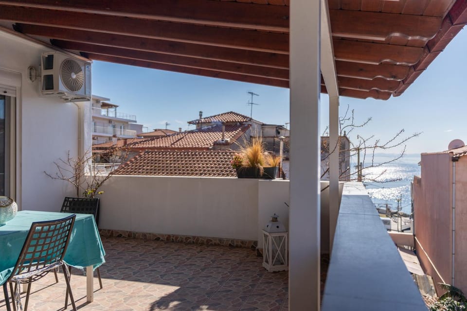 Property building, Day, View (from property/room), Balcony/Terrace, Dining area, Sea view