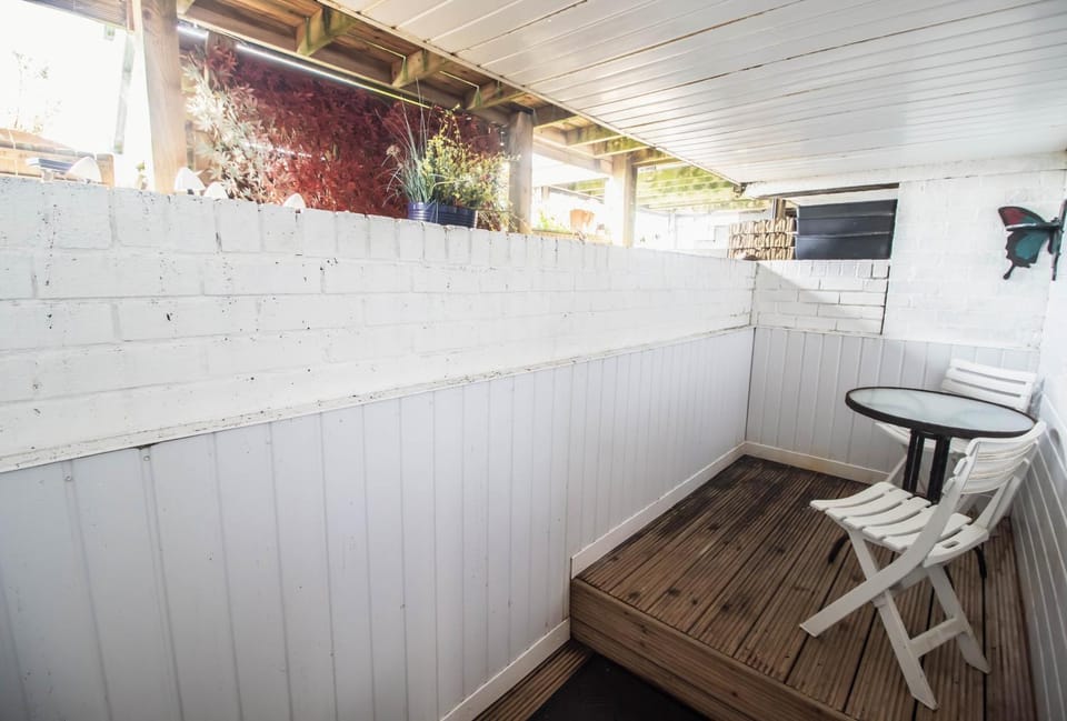 Seating area, Inner courtyard view
