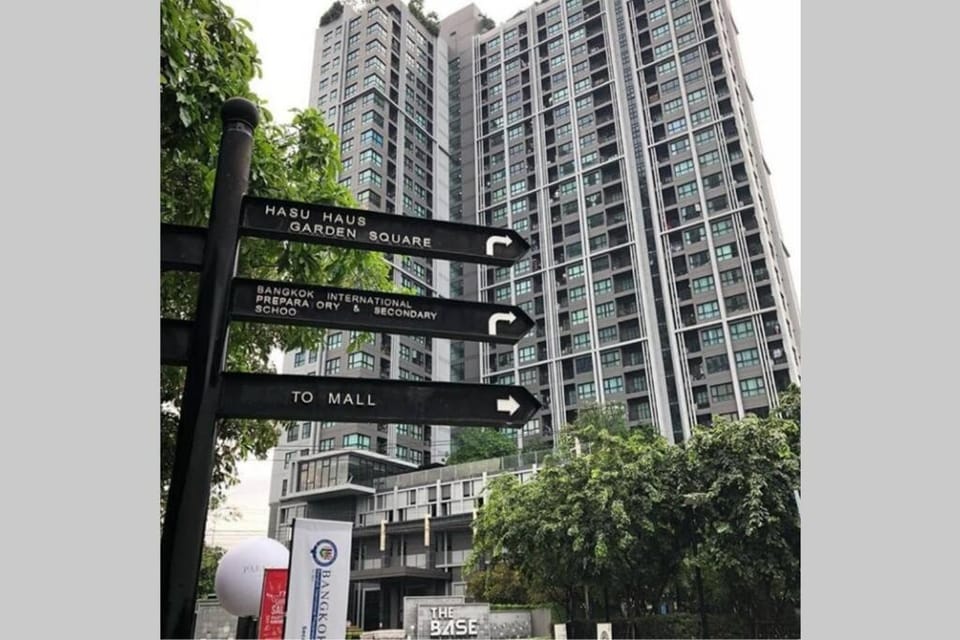 The Base Park East - Bangkok Sukhumvit 77 Apartment in Bangkok