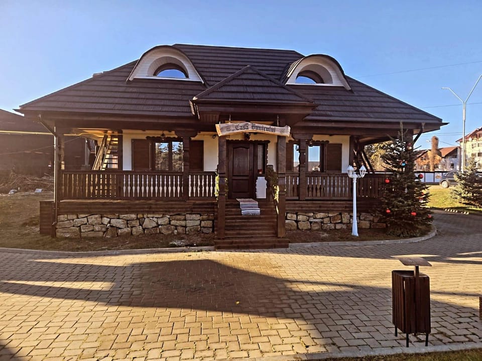 Property building, Day