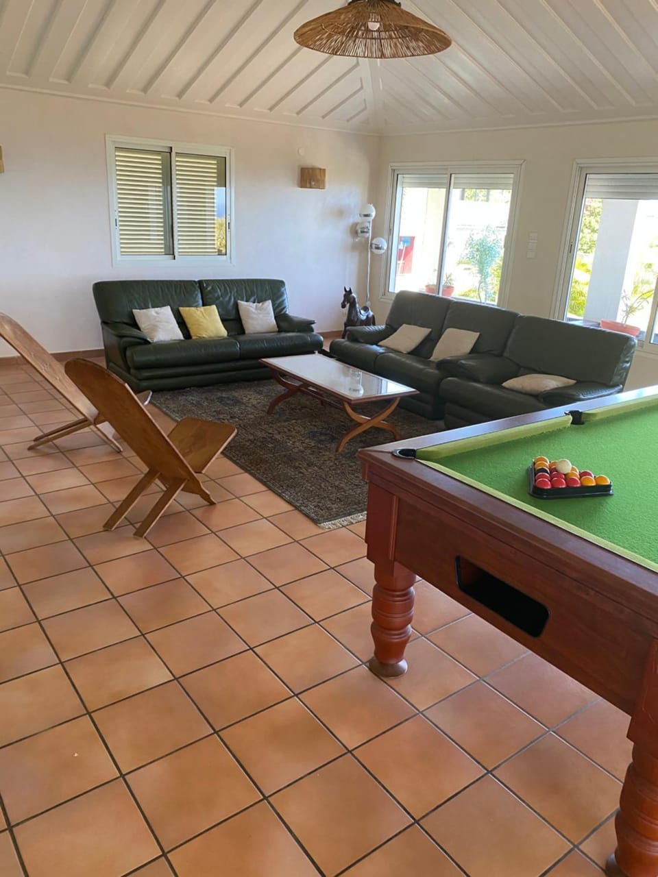 Billiard, Living room