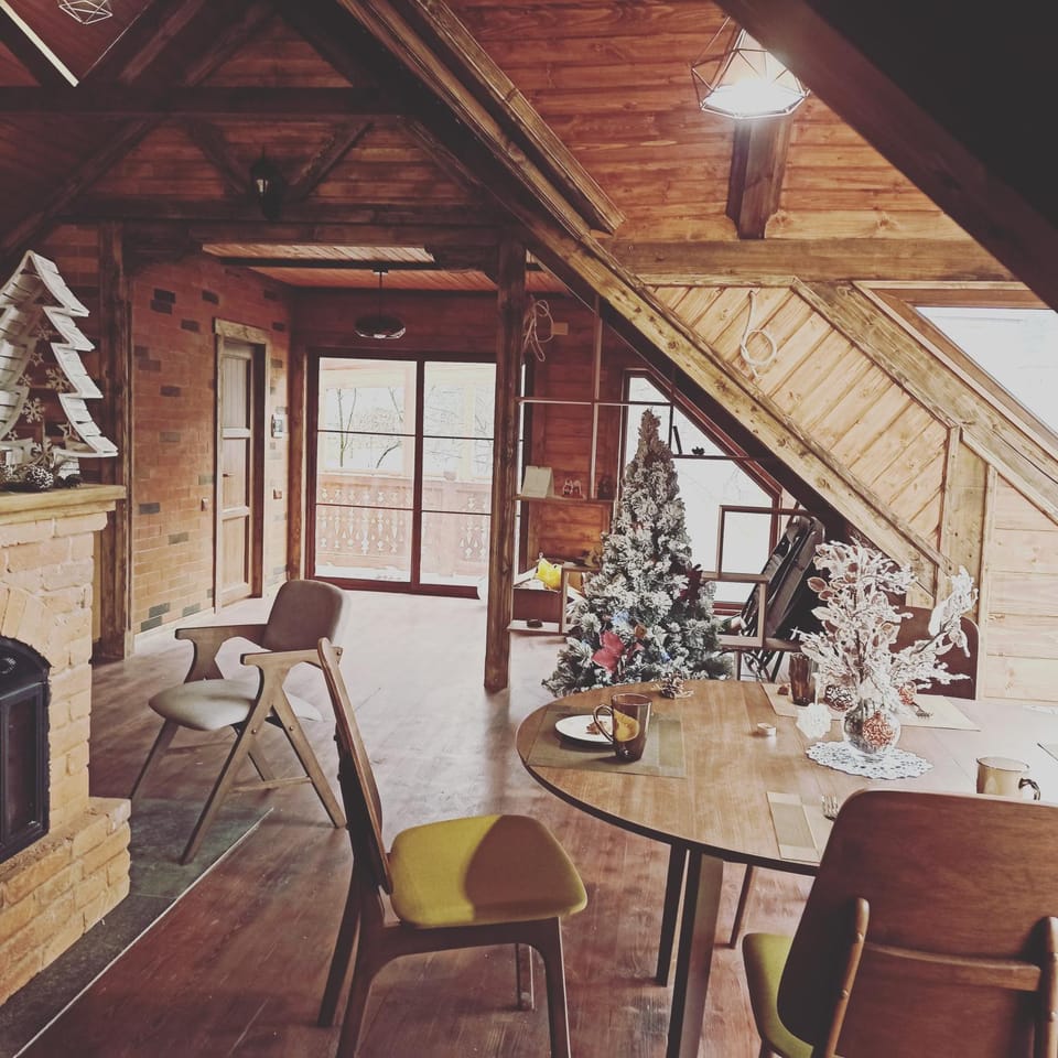 Living room, Dining area