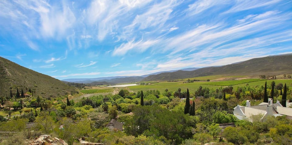 Natural landscape, Golfcourse, Hot Spring Bath, Hiking, Cycling, Landmark view, Mountain view