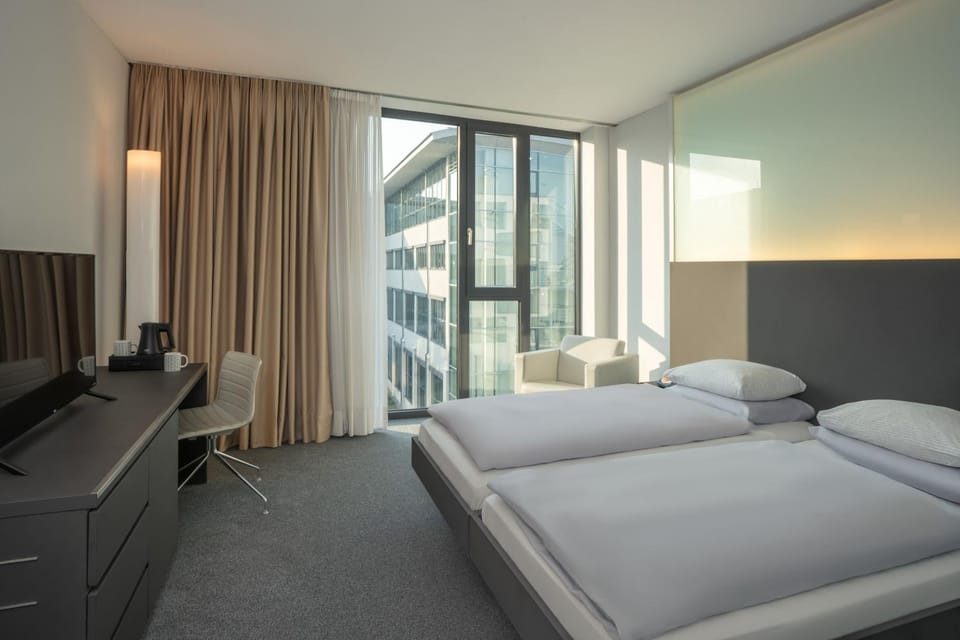 Bed, TV and multimedia, Coffee/tea facilities, View (from property/room), Balcony/Terrace, Bedroom