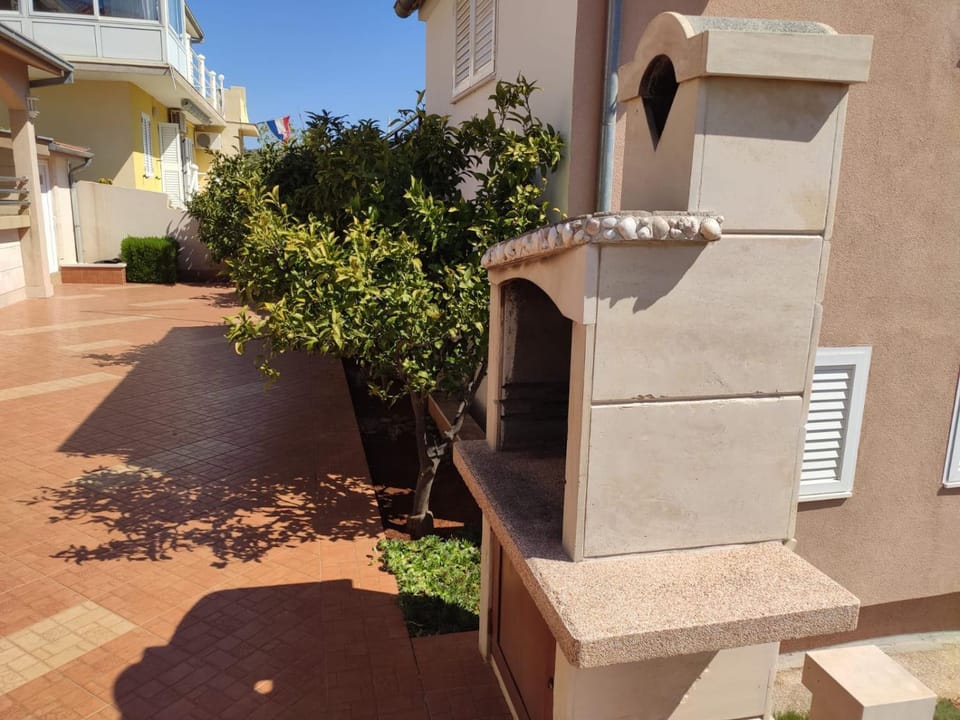 BBQ facilities, Balcony/Terrace