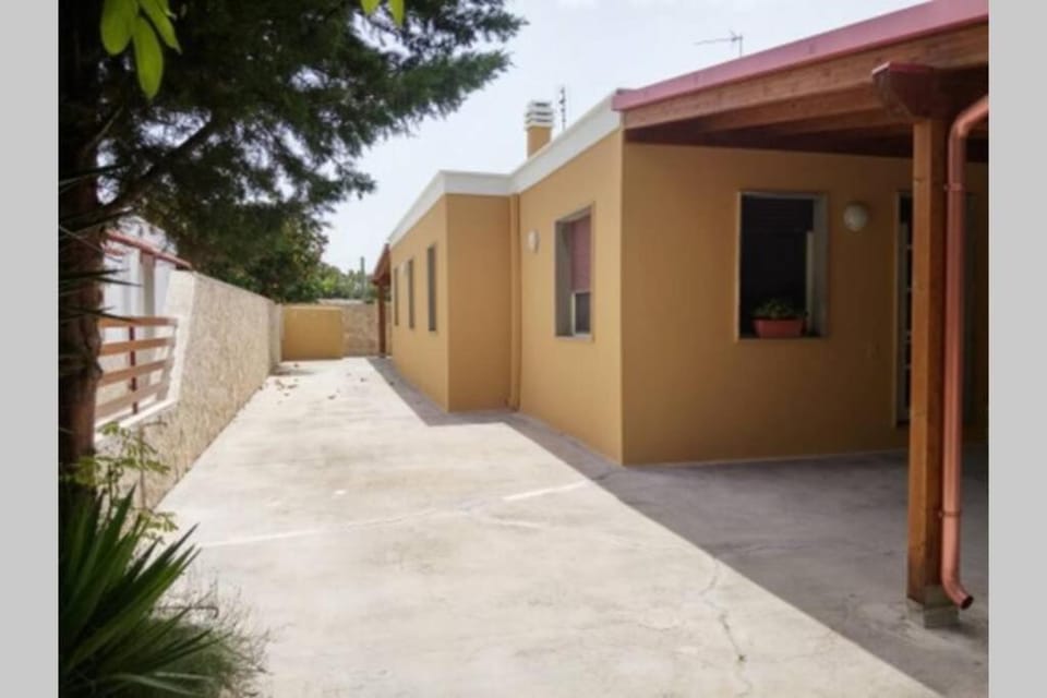 Villetta sul Mare a Gallipoli Padula Bianca House in Apulia