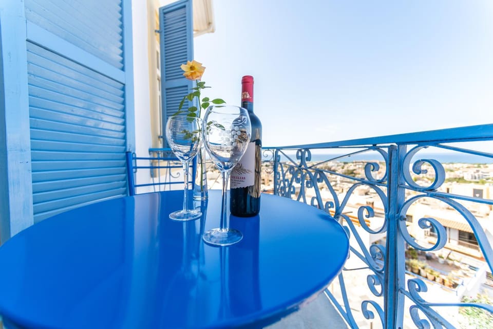 Town Apartment with panoramic seaview Apartment in Paphos