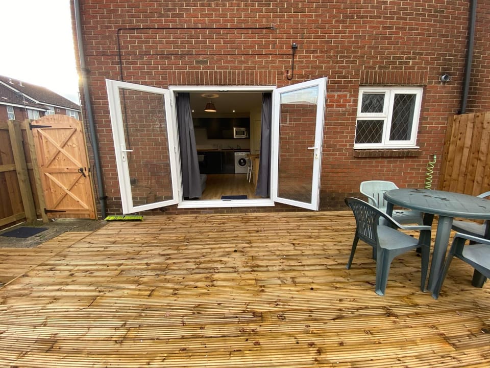 Patio, Day