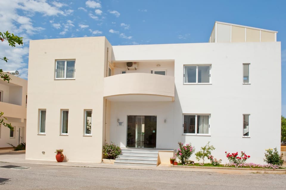 Property building, Day